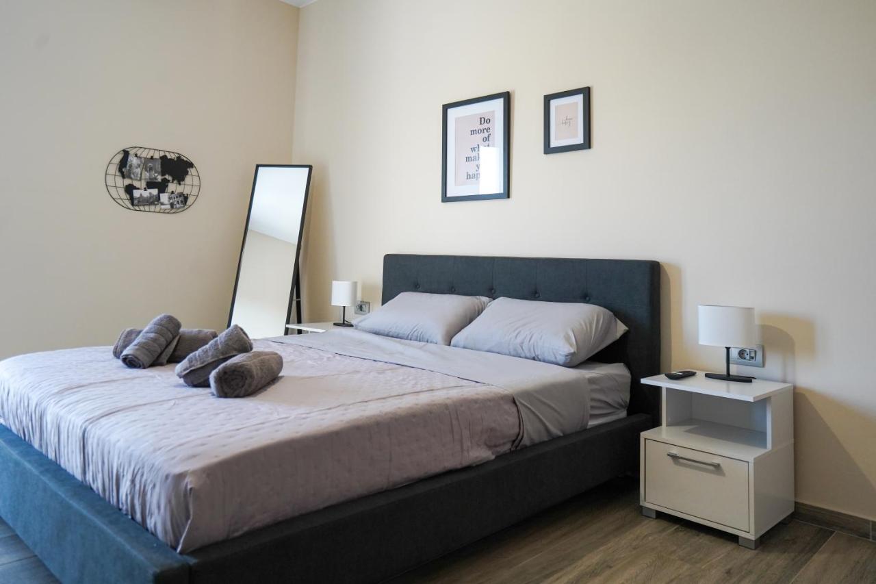 The Twins 1 Apartment Ampavris